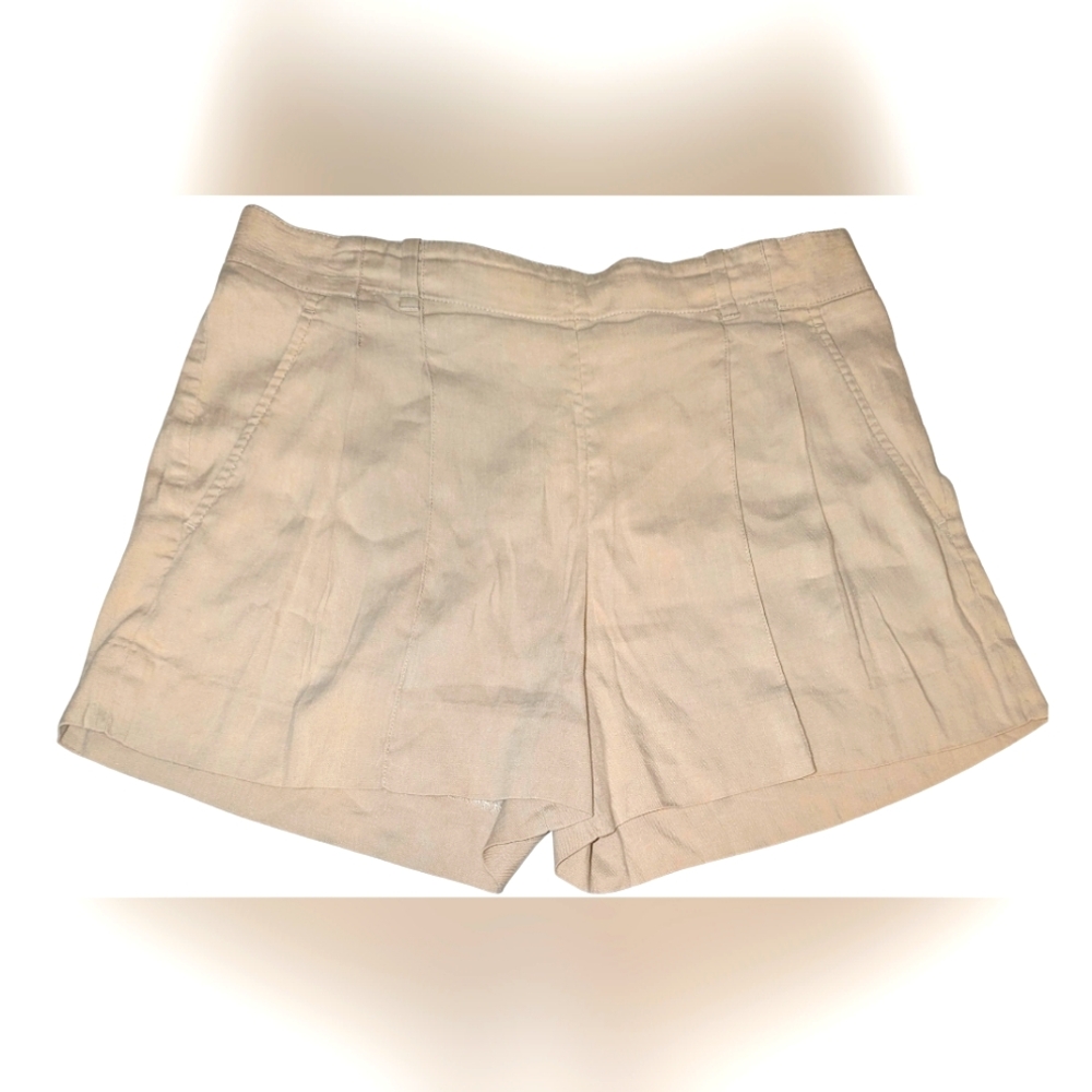 Vince Pull On Pleated Shorts - Khaki - Size 6